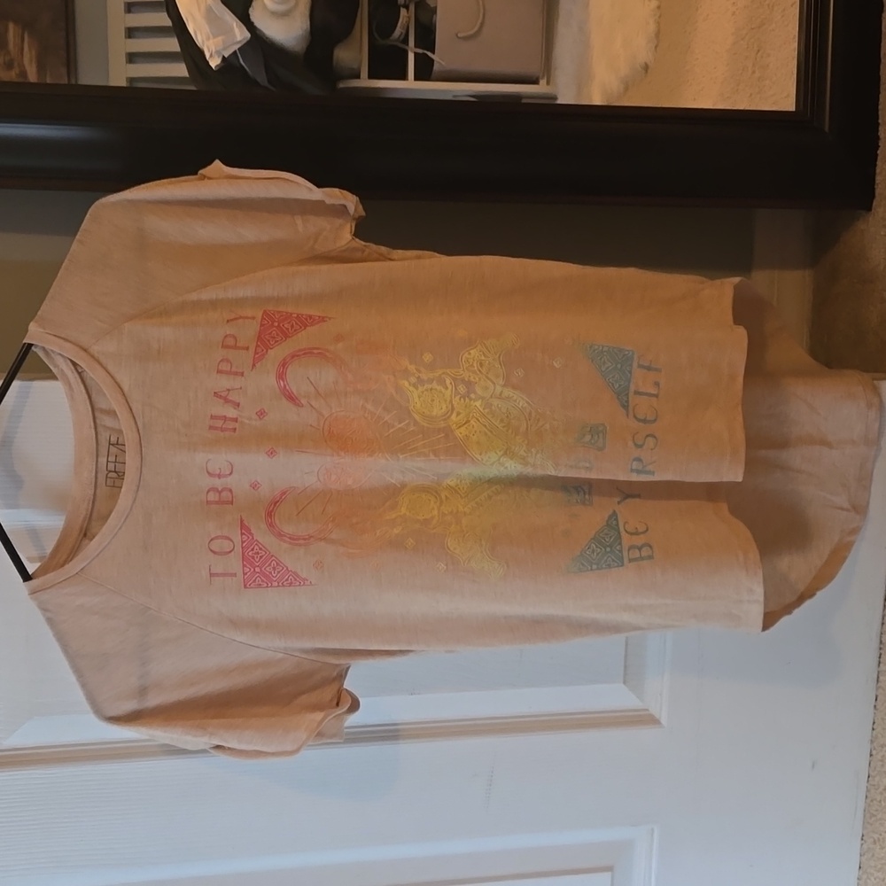 Freeze, Small, Light Pink Graphic Tee